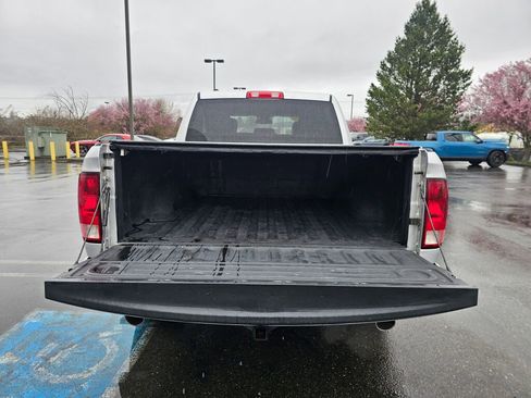 Used 2013 RAM 1500 Express image 19