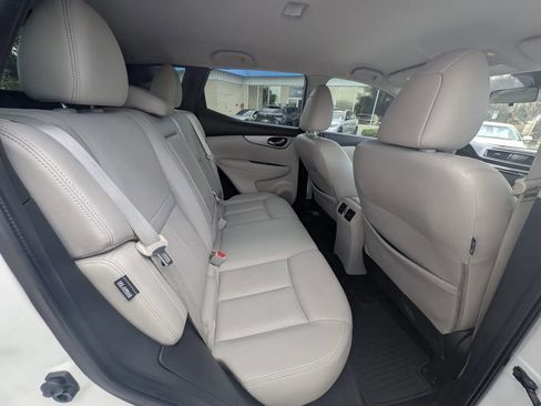 Used 2020 Nissan Rogue Sport SL FWD image 11