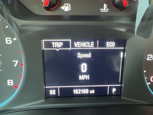 Used 2020 Chevrolet Traverse LT AWD/4WD image 25