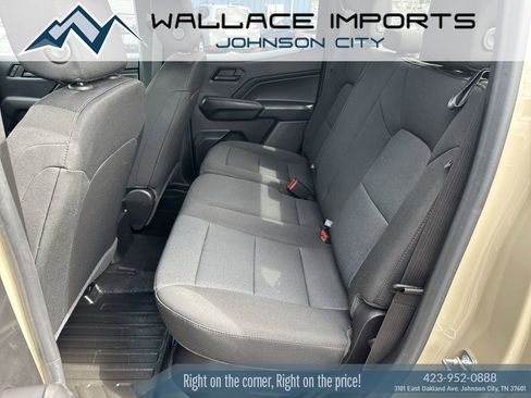 Used 2023 Chevrolet Colorado W/T RWD image 32