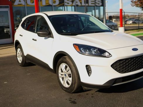 Used 2022 Ford Escape S FWD image 3