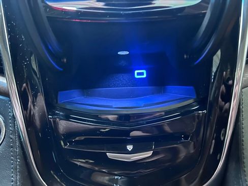 Used 2016 Cadillac Escalade Premium RWD image 19