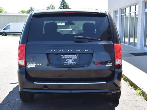 Used 2019 Dodge Grand Caravan SXT FWD image 8