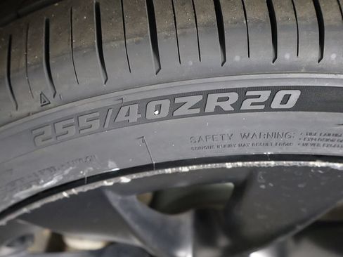 Used 2024 Tesla Model Y Long Range RWD image 23
