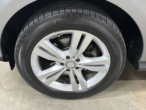 Used 2015 Mercedes-Benz ML 250 BlueTEC 4MATIC w/ Premium 1 Package image 9
