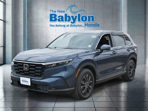Used 2025 Honda CR-V LX image 1