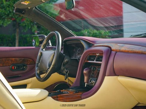 Used 1998 Aston Martin DB7 Volante image 78