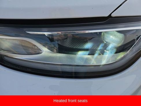 Used 2023 Chrysler Pacifica Touring-L image 17