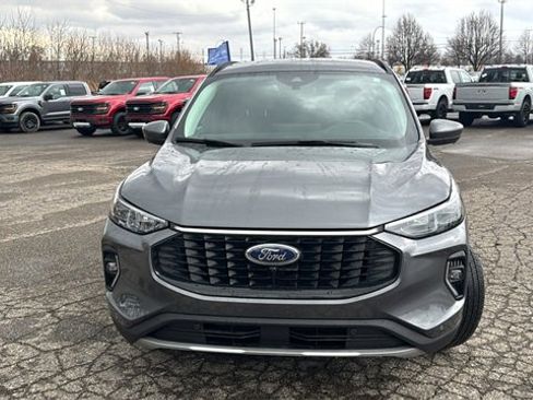 Certified 2023 Ford Escape Platinum image 30