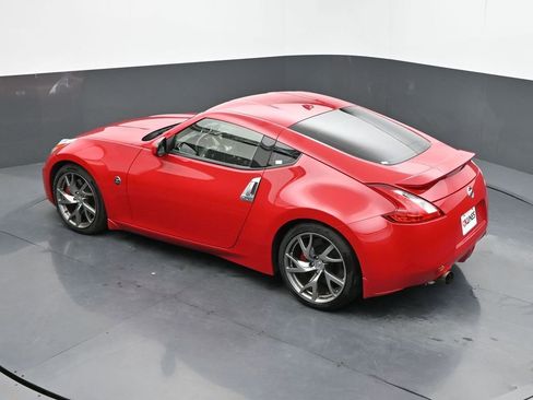 Used 2016 Nissan 370Z Coupe RWD image 31