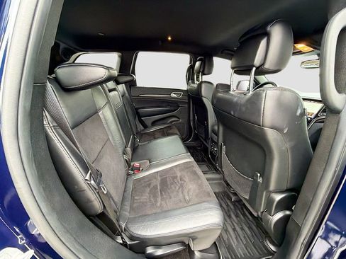 Used 2018 Jeep Grand Cherokee Laredo image 29