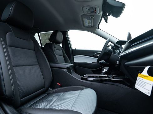 New 2026 Chevrolet Trax LT image 14
