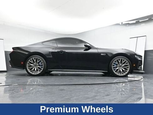 Used 2024 Ford Mustang GT Premium image 29