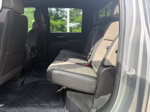 Used 2024 Chevrolet Silverado 2500 ZR2 w/ Technology Package AWD/4WD image 29