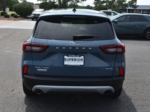 Used 2023 Ford Escape Active w/ Tech Pack #1 AWD/4WD image 6