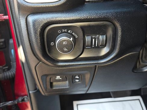 Used 2019 RAM 1500 Big Horn image 17