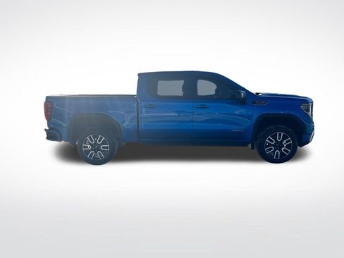 Used 2022 GMC Sierra 1500 AT4 w/ Sierra Safety Plus Package image 12