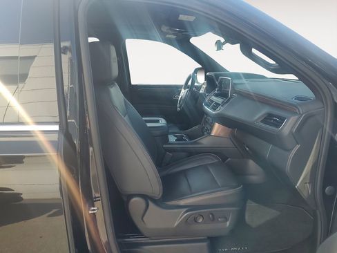 Used 2021 Chevrolet Tahoe High Country AWD/4WD image 15