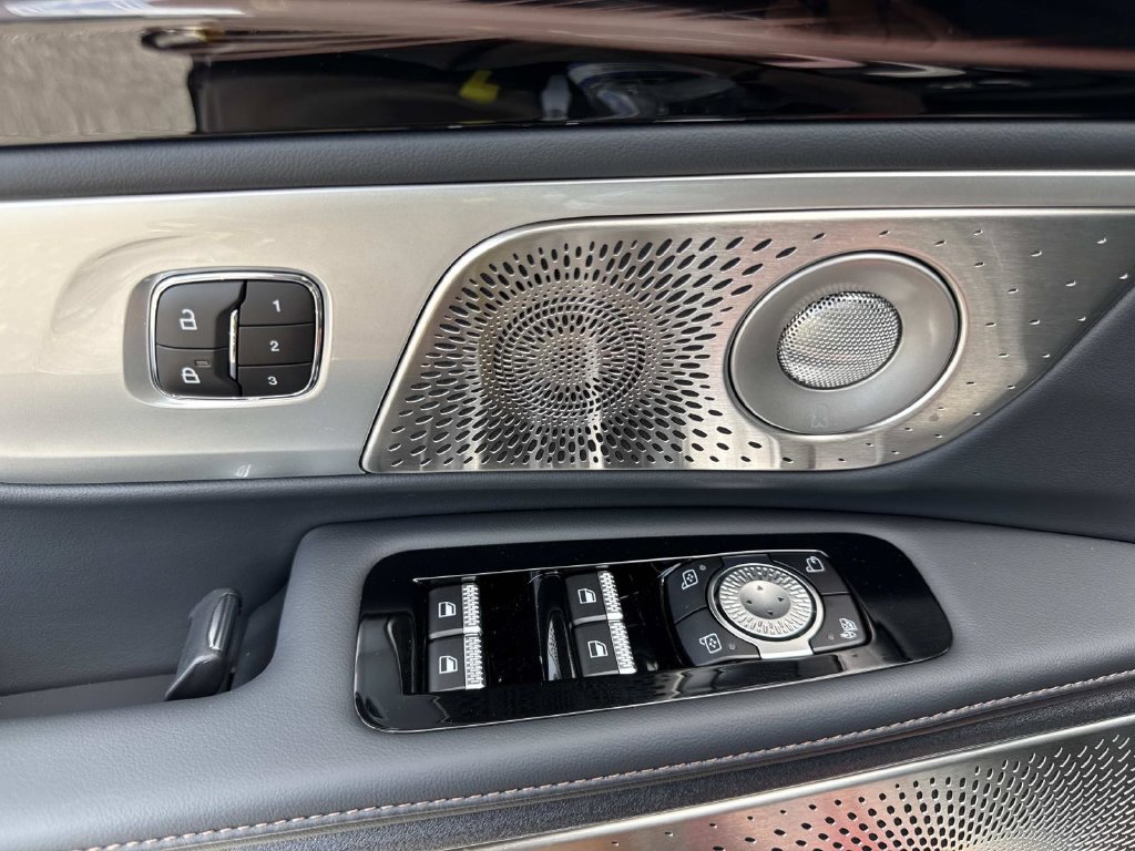 New 2026 Lincoln Nautilus Reserve AWD/4WD image 19