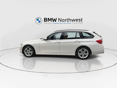 Used 2019 BMW 330i xDrive Wagon w/ Premium Package AWD/4WD image 11