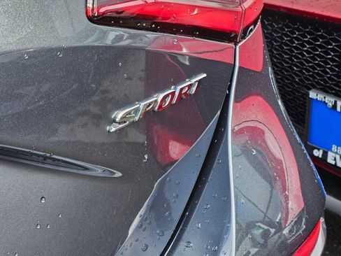 Used 2025 Honda Civic Sport image 10