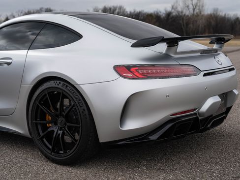 Used 2018 Mercedes-Benz AMG GT R image 21