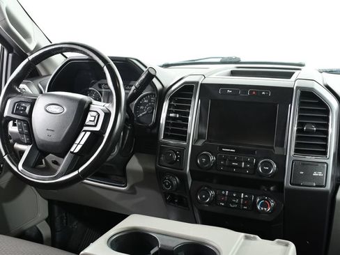 Used 2019 Ford F150 XLT w/ Equipment Group 302A Luxury AWD/4WD image 8