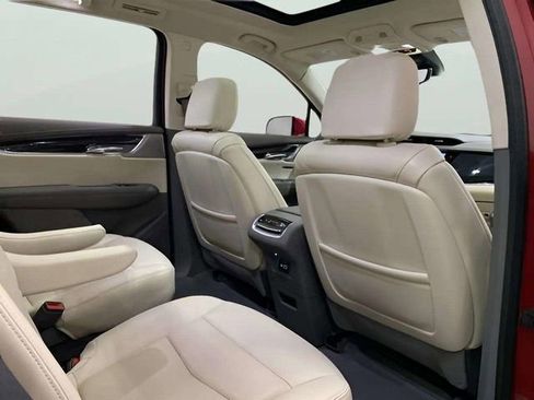 Used 2023 Cadillac XT6 Premium Luxury w/ Technology Package AWD/4WD image 24
