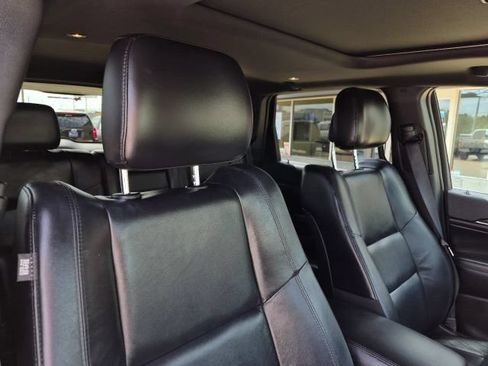 Used 2018 Jeep Grand Cherokee Limited AWD/4WD image 15