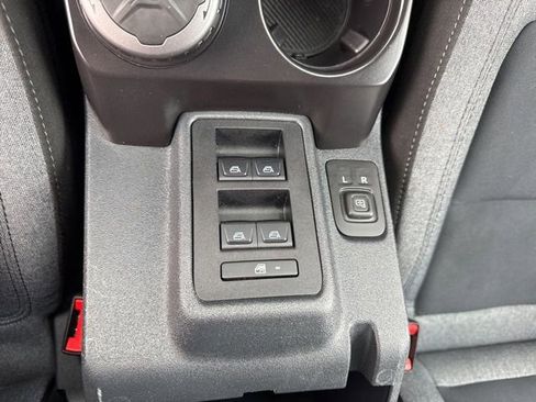 Used 2025 Ford Bronco Big Bend image 33