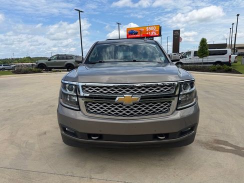 Used 2018 Chevrolet Tahoe LT w/ LT Signature Package RWD image 5