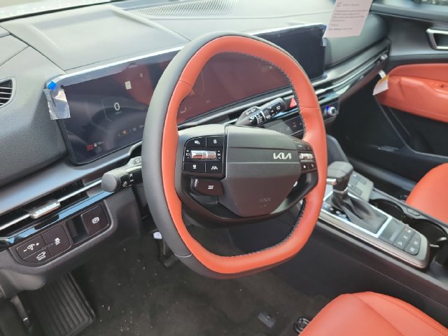 New 2026 Kia Sportage SX FWD image 19