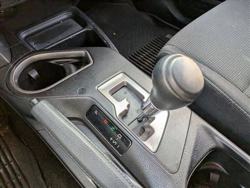 Used 2018 Toyota RAV4 XLE image 12