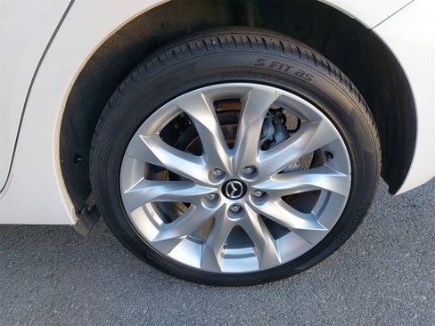 Used 2016 MAZDA MAZDA3 s Touring image 40