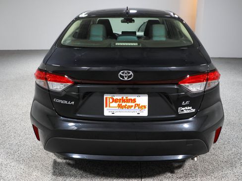 Used 2021 Toyota Corolla LE FWD image 8