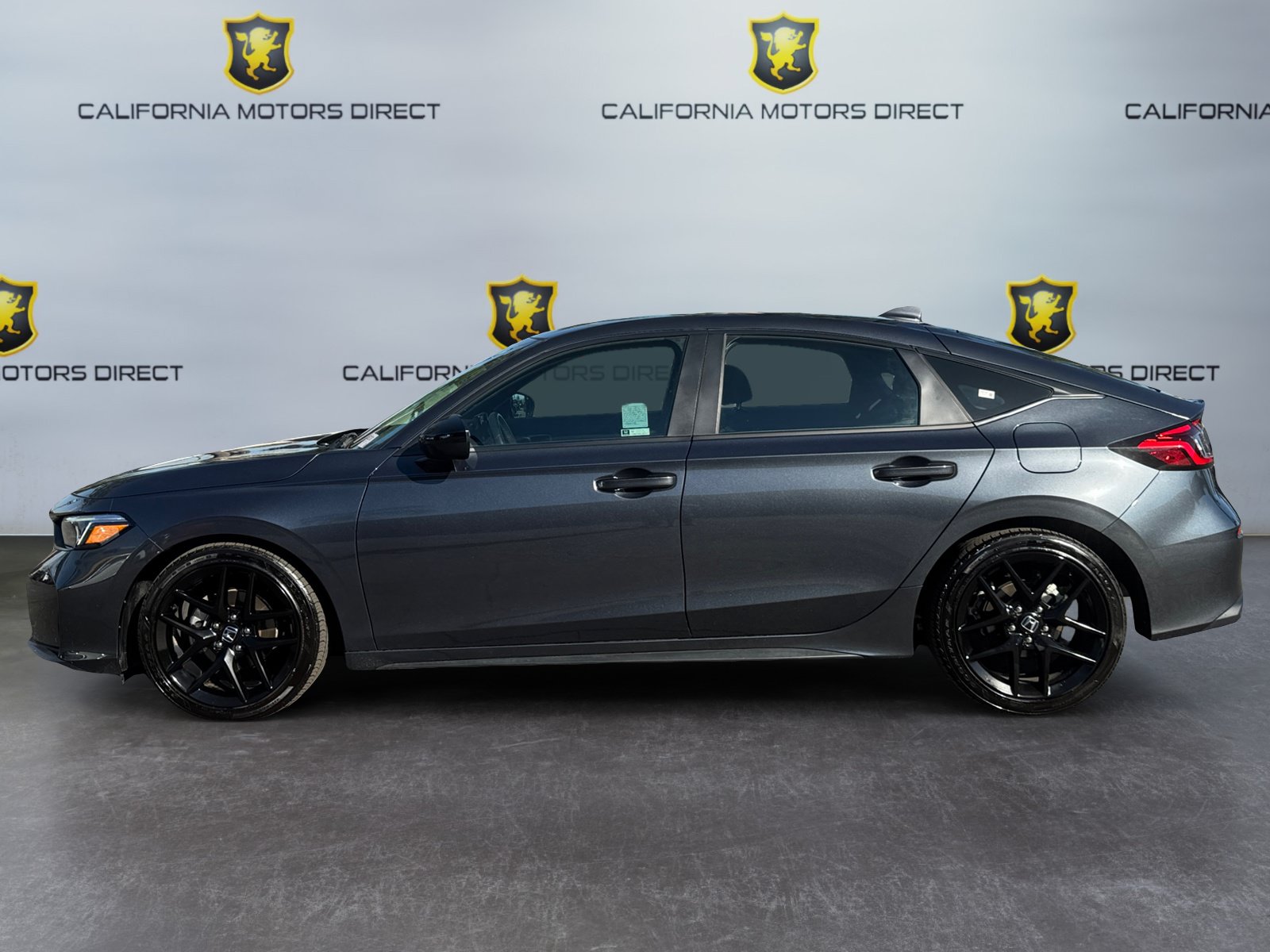 Used 2025 Honda Civic Sport image 2