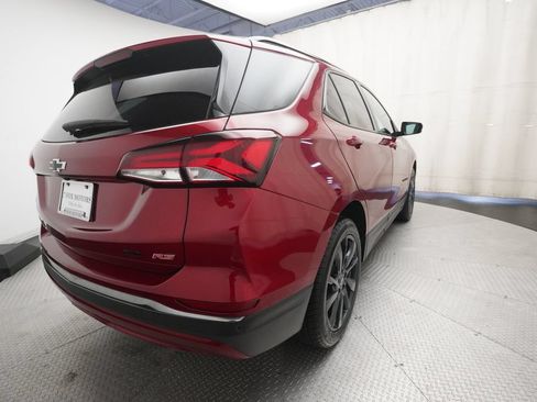 Used 2022 Chevrolet Equinox RS w/ LPO, Floor Liner Package AWD/4WD image 8