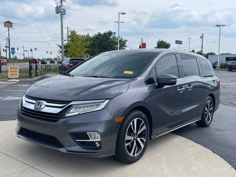 Used 2019 Honda Odyssey Elite image 3