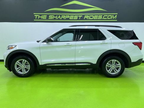 Used 2021 Ford Explorer XLT w/ Class III Trailer Tow Package AWD/4WD image 6