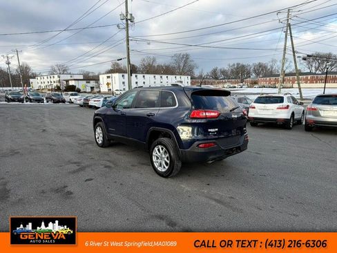 Used 2015 Jeep Cherokee Latitude w/ Comfort/Convenience Group image 7