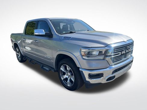 Used 2022 RAM 1500 Laramie AWD/4WD image 9
