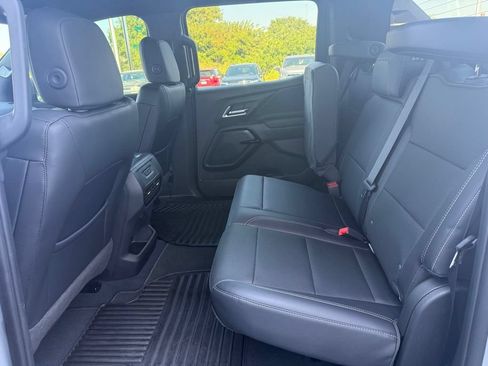 Used 2025 Chevrolet Silverado EV LT AWD/4WD image 13