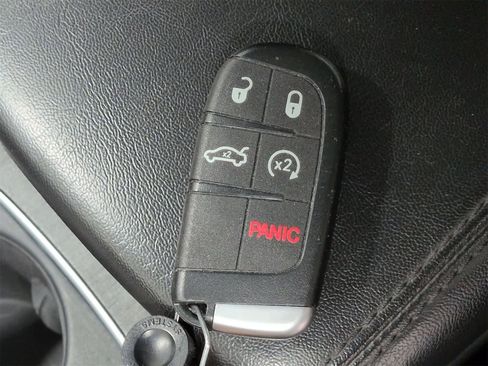 Used 2015 Chrysler 200 LX image 34