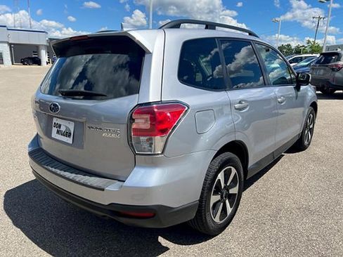 Used 2017 Subaru Forester 2.5i Premium AWD/4WD image 7