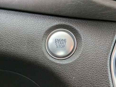 Used 2019 Hyundai Santa Fe SEL AWD/4WD image 25