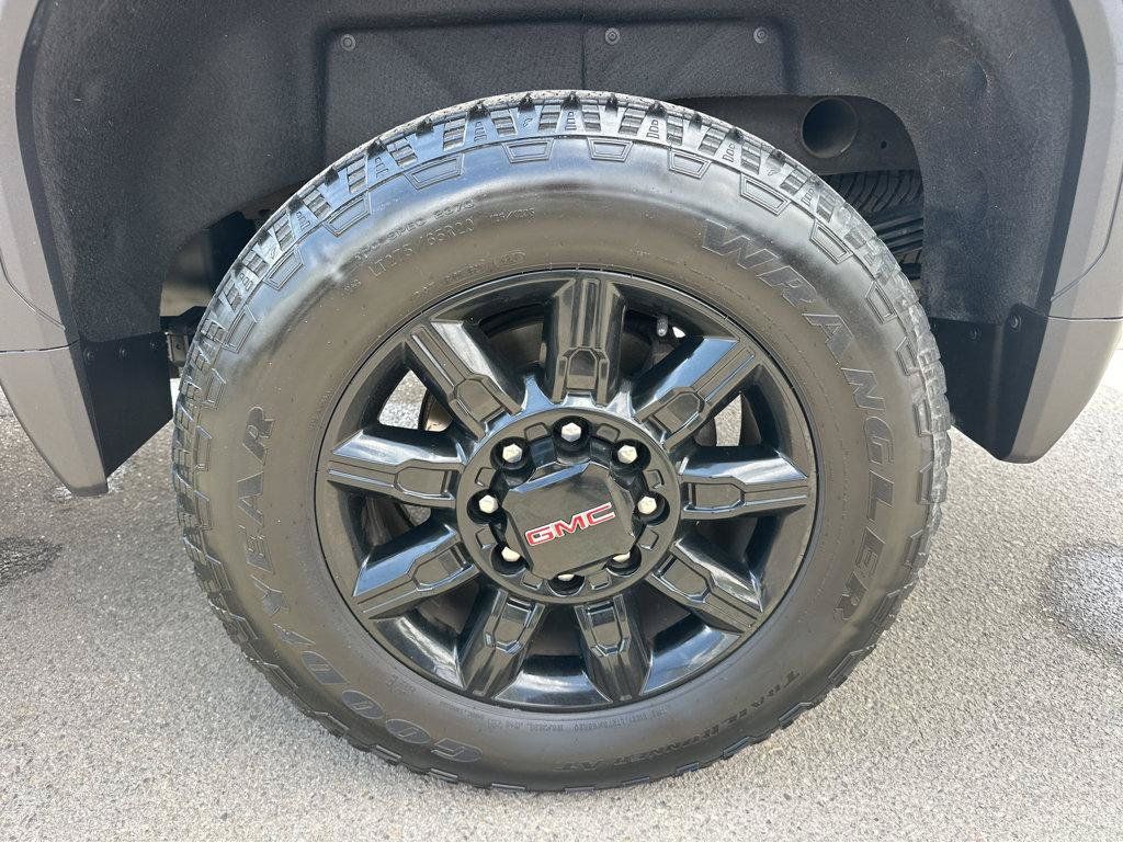 Used 2024 GMC Sierra 2500 SLE w/ SLE Value Package; AWD/4WD image 14