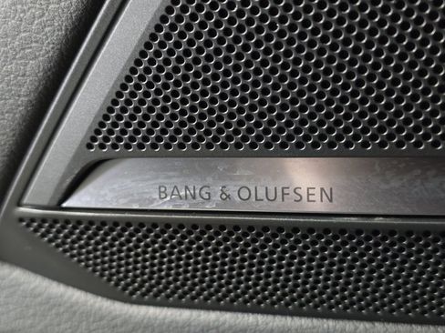 Used 2025 Audi S6 Prestige image 11