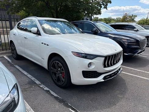 Used 2018 Maserati Levante S GranSport AWD/4WD image 3