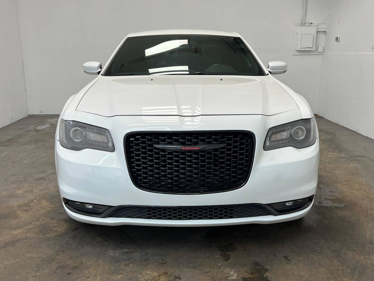 Used 2021 Chrysler 300 S RWD image 2