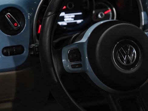 Used 2014 Volkswagen Beetle 1.8T FWD image 27